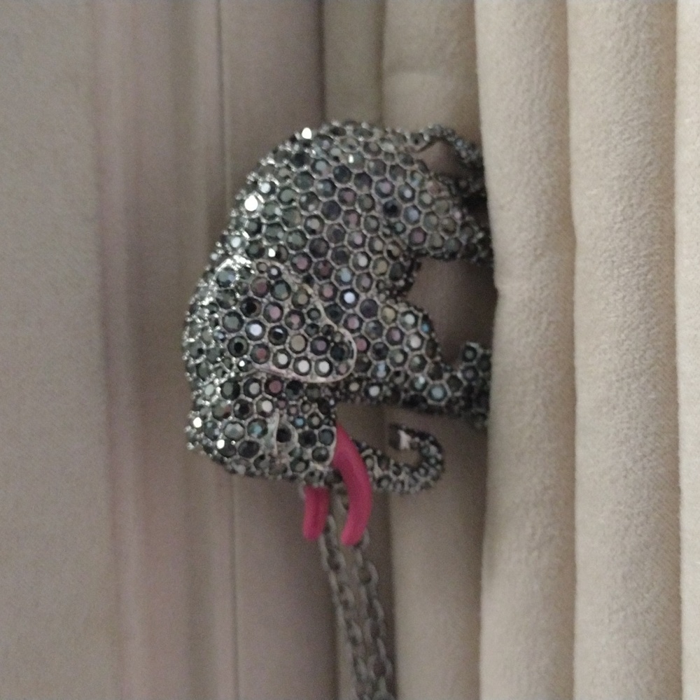 Crystal Elephant Brooch or Necklace - Picture 4 of 4